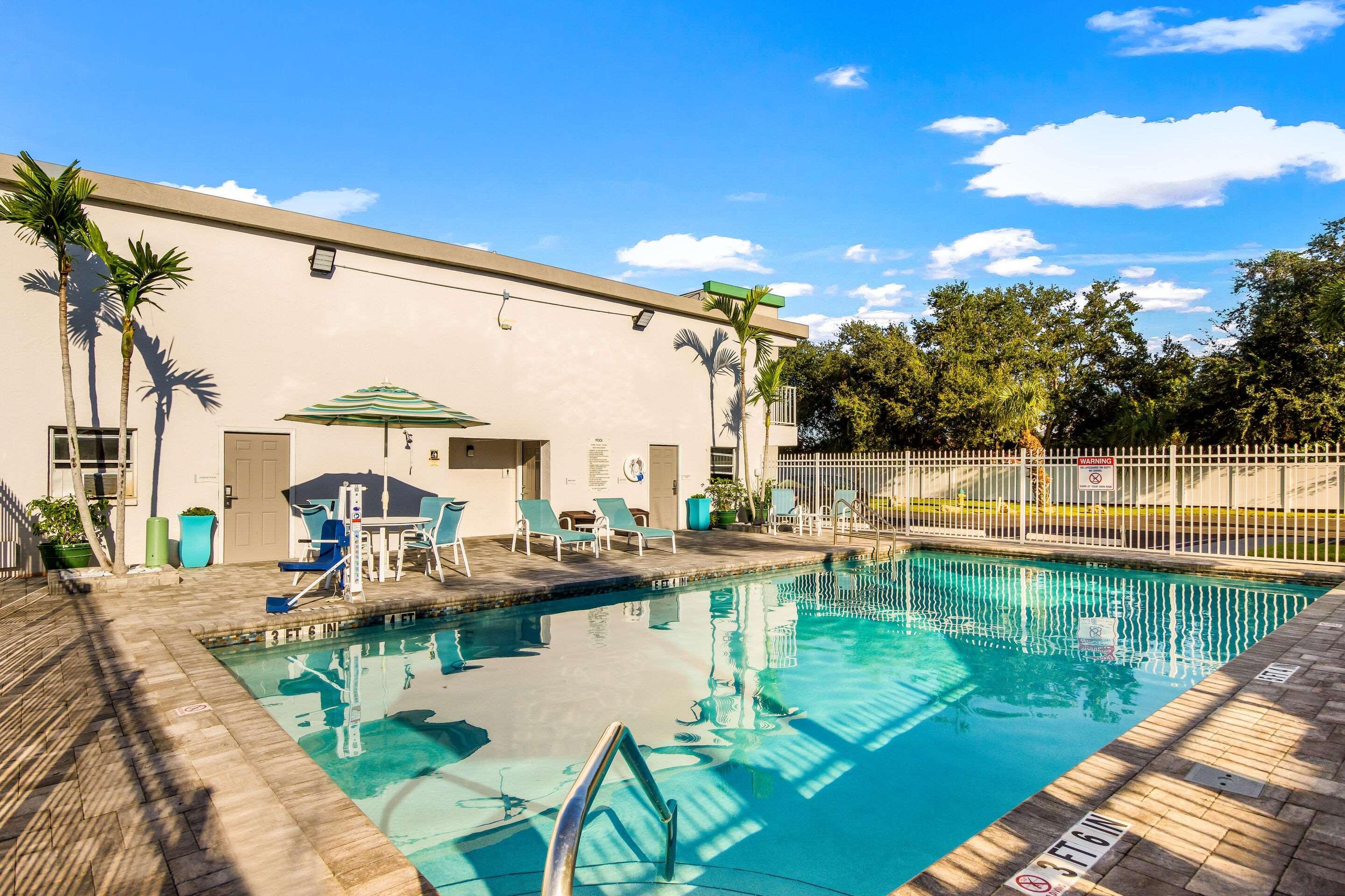 Quality Inn Bradenton - Sarasota North Exterior photo